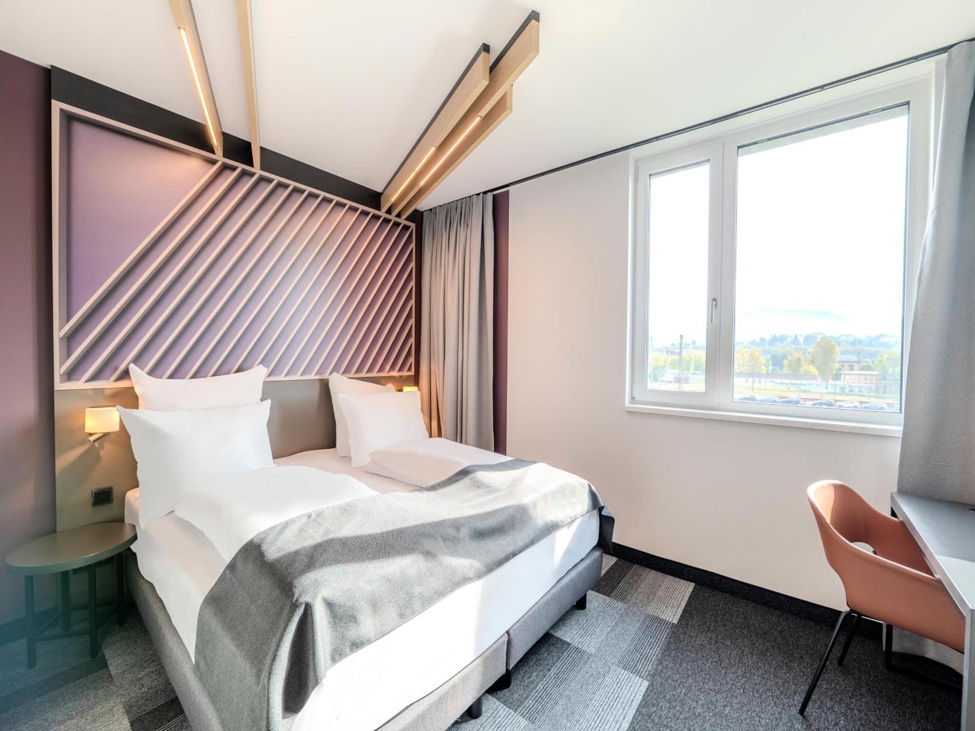 B&B Hotel Offenburg-Hbf Esterno foto