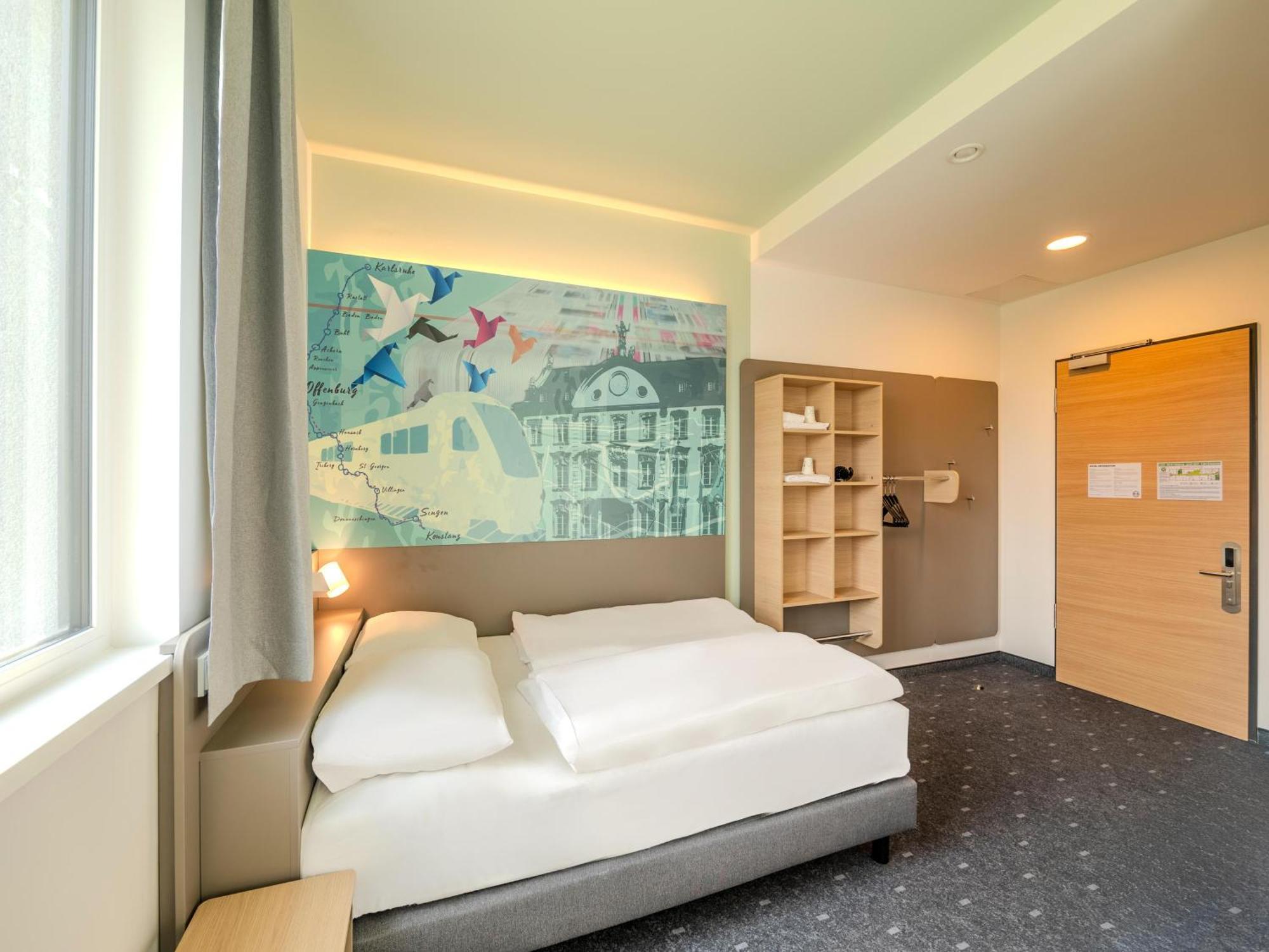 B&B Hotel Offenburg-Hbf Esterno foto