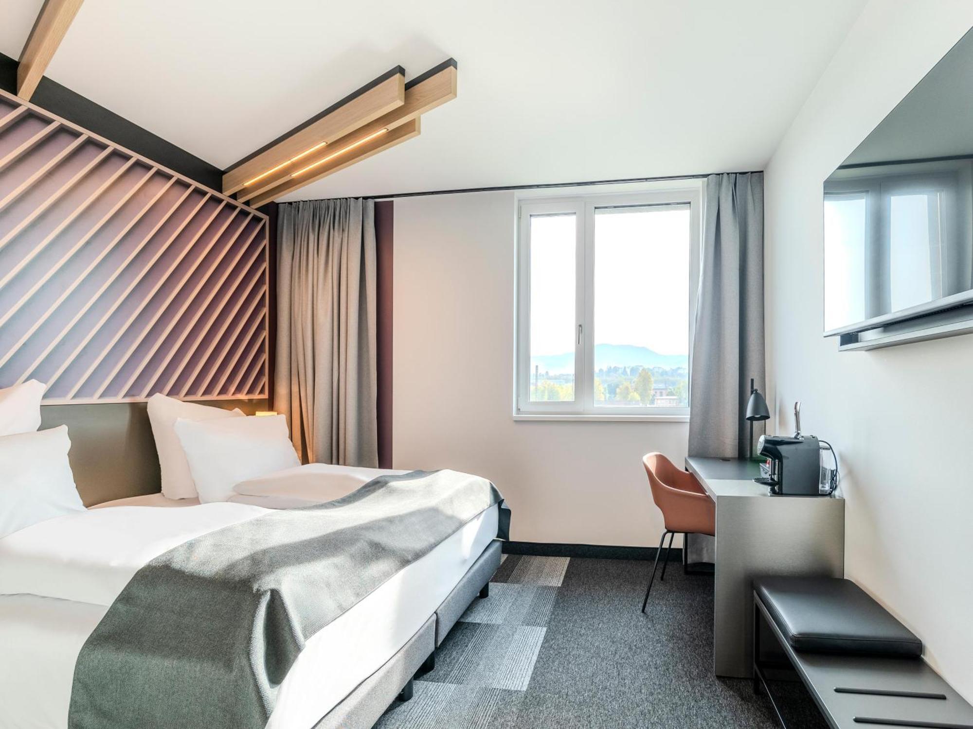 B&B Hotel Offenburg-Hbf Esterno foto